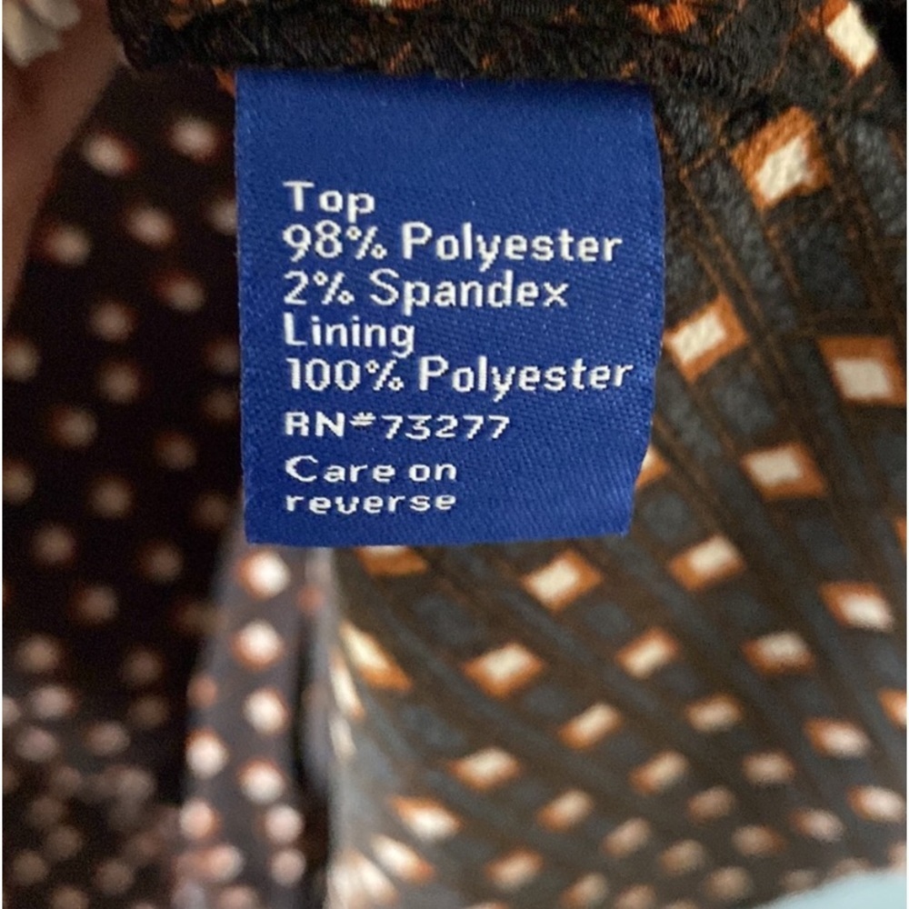 Apt.9 Bubble Crepe Top. Size L - Picture 5 of 5
